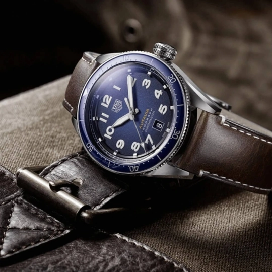 Đồng Hồ Tag Heuer Carrera